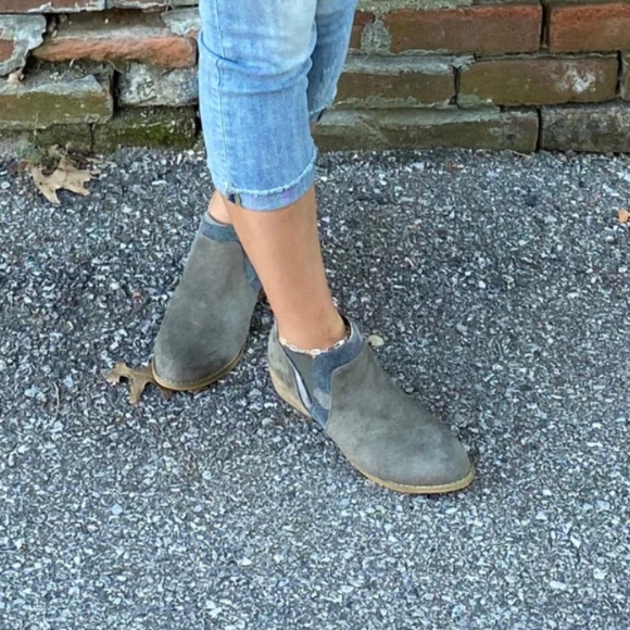 Boutique Shoes - Boutique Suede Booties